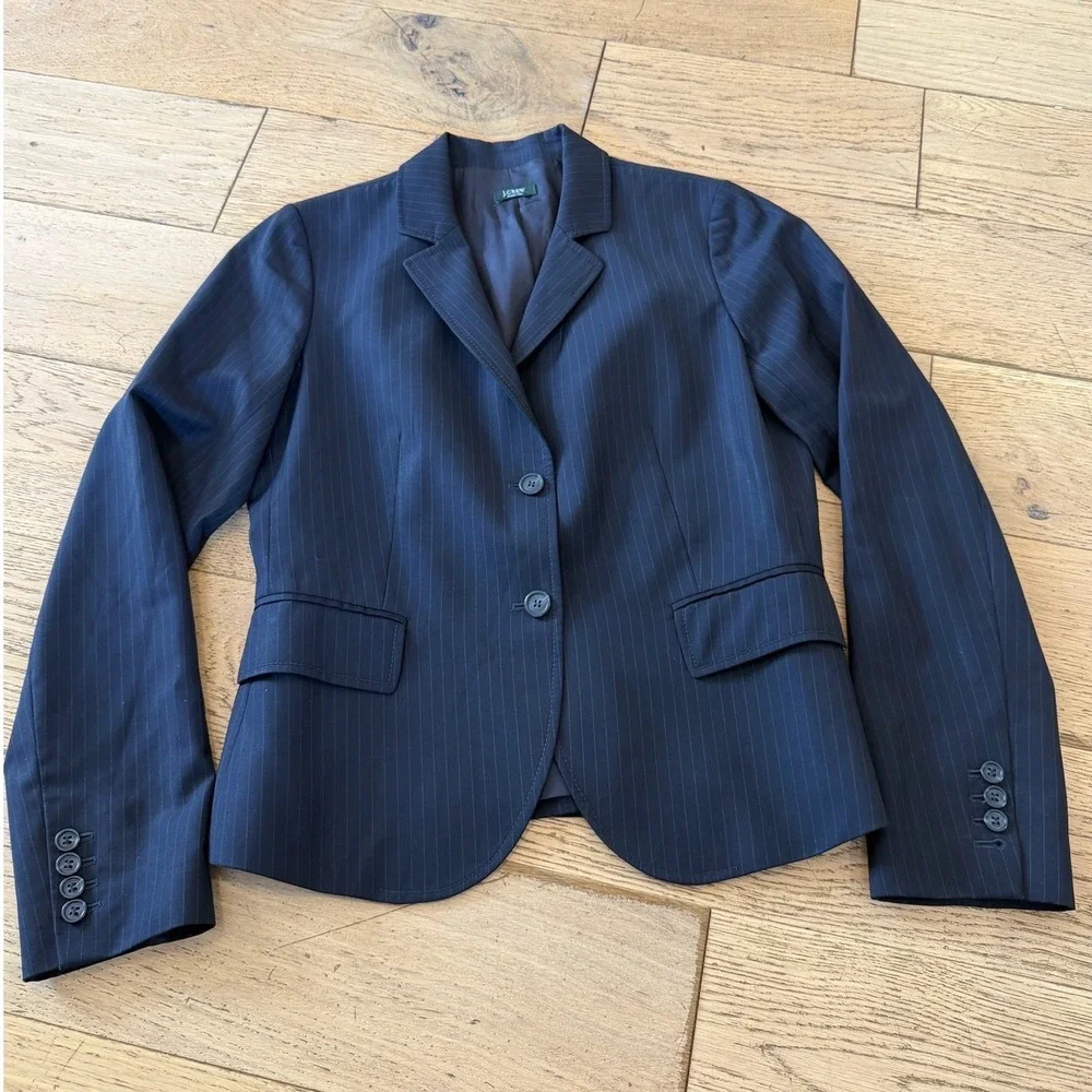 J.Crew Super 110s Wool Navy Pinstripe Blazer Jacket with Crest Undercollar (412)